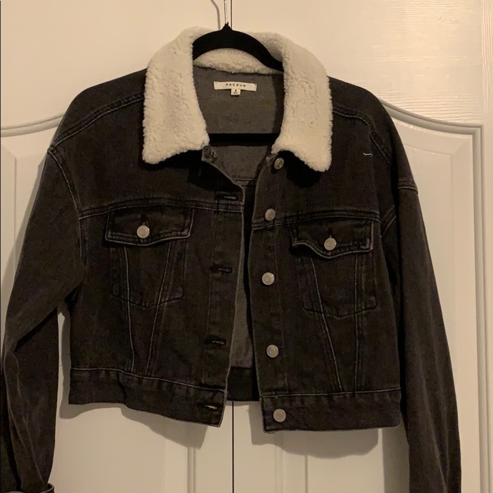 PacSun Cropped Black Denim Jacket w Sherpa Collar